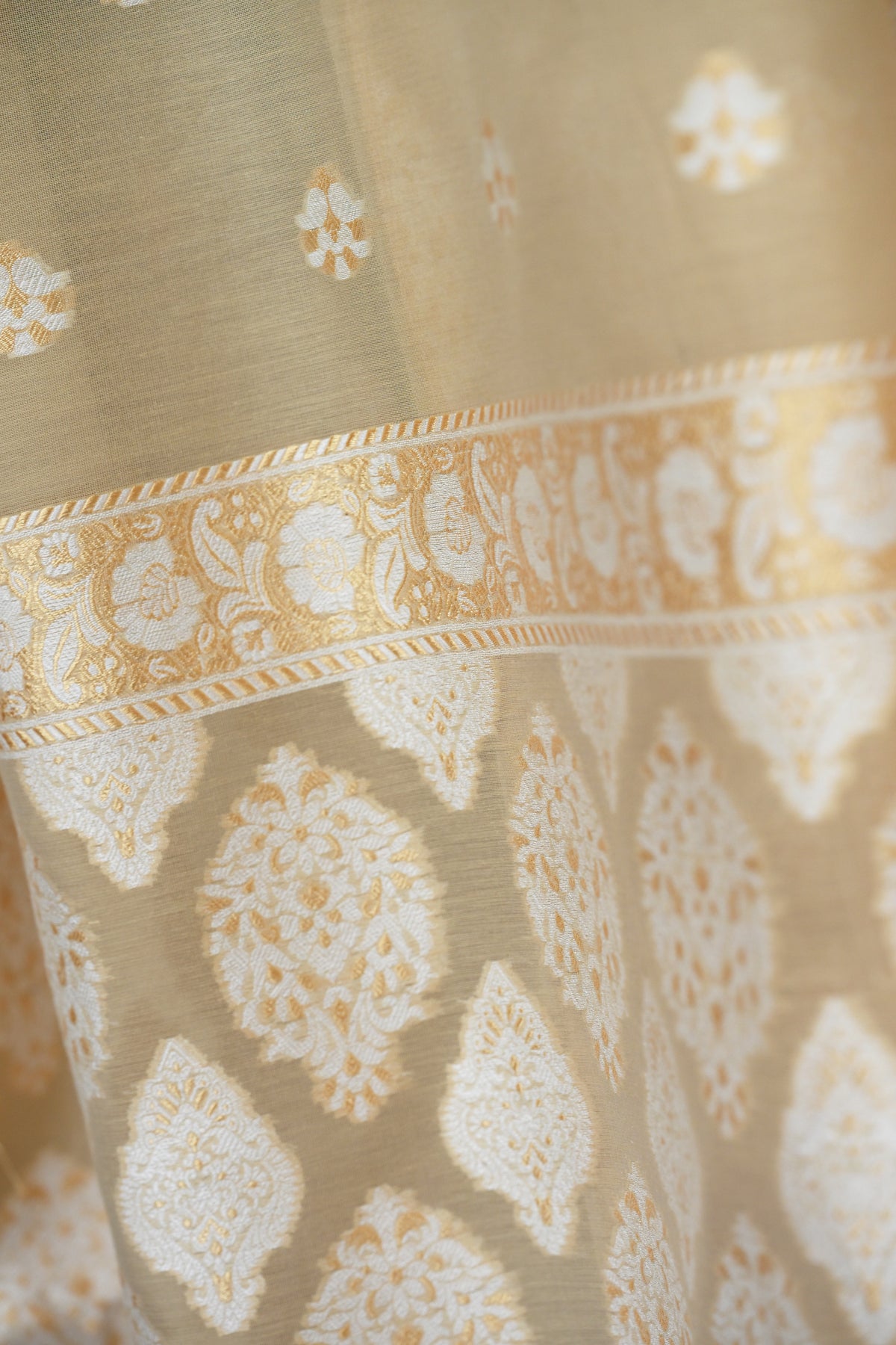 3PC 05. Gold