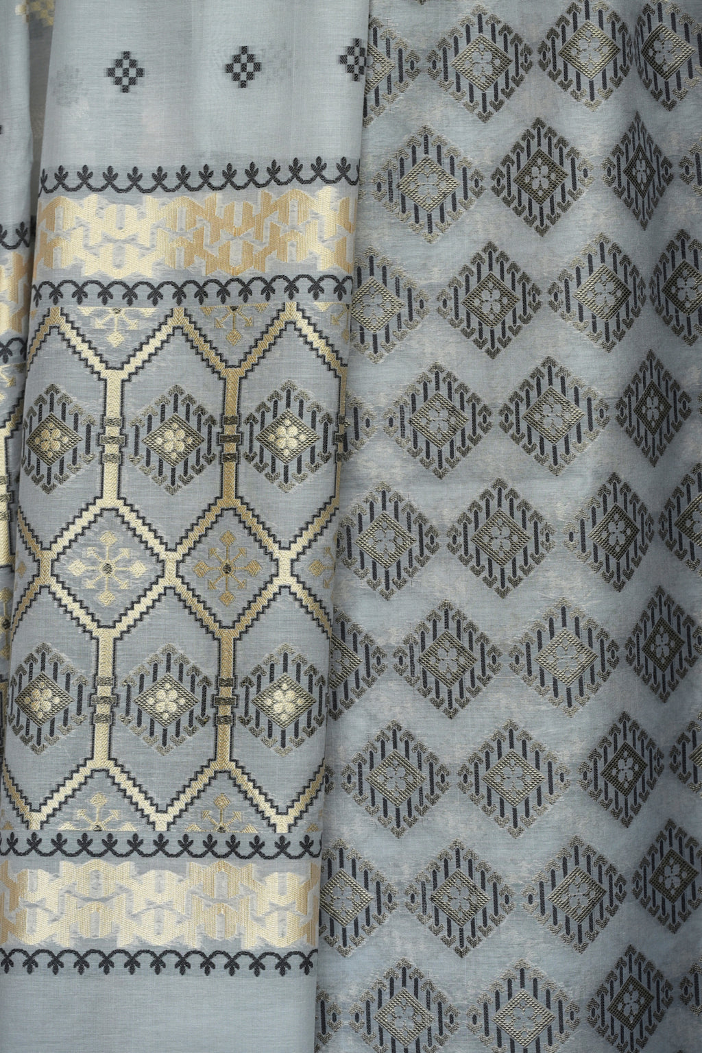 3PC 66. Dove Grey