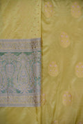 3PC 69. Golden Mist
